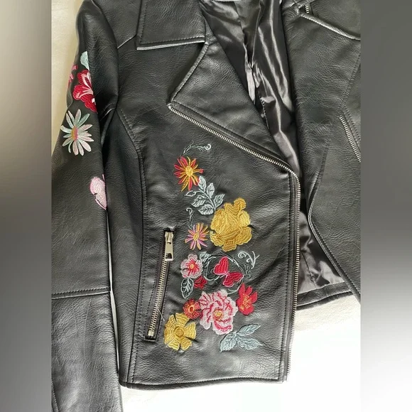 Romeo + Juliet Couture embroidered pleather jacket - Picture 2 of 5